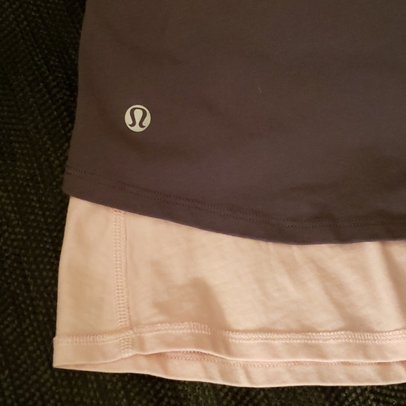 Lululemon gray and pink skirt 2 - Picture 2 of 4